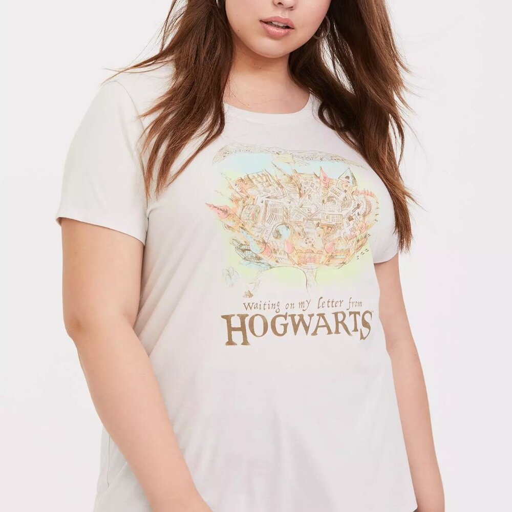 Torrid Harry Potter Hogwarts Letter Vintage White Crew Tee